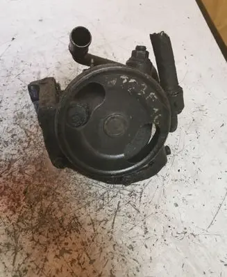 Mazda 323 F Power steering pump
