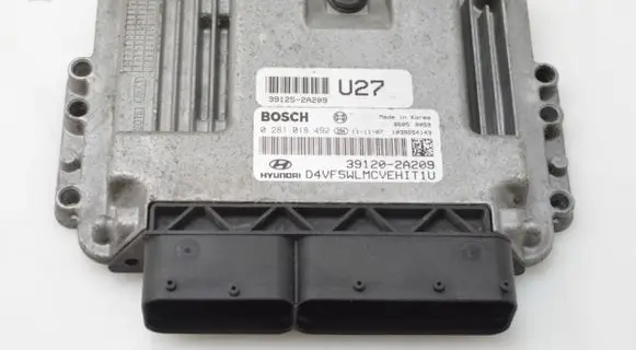 Hyundai i40 Engine control unit/module 391202A209