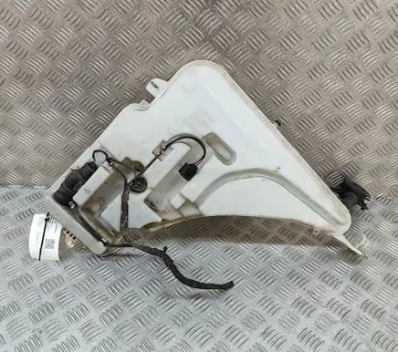 BMW 4 F32 F33 Windshield washer fluid reservoir/tank 7241664 7302589