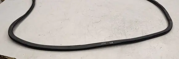 Audi Q5 SQ5 8R Rear door rubber seal (on body) 8R0833721D