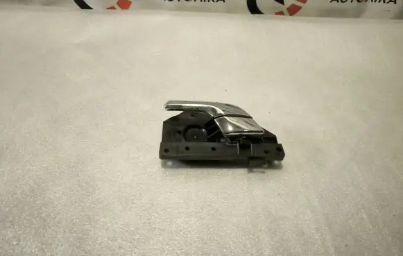 Jaguar XF X250 Front door interior handle 8X2322601AD