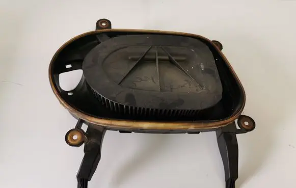 BMW X6 E71 Air filter box 7812061