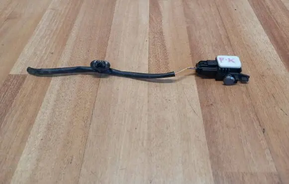 Renault Modus Airbag deployment crash/impact sensor 8200216041 190704 400797