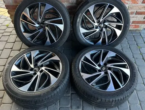R19 alloy rim