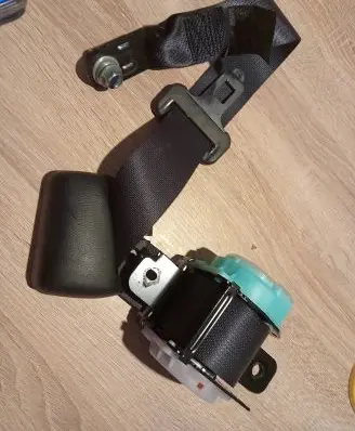 Honda Civic Middle seatbelt (rear) 306628799jn7