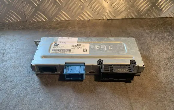 BMW 5 F10 F11 Gateway control module 9247398