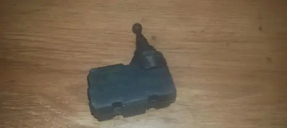 Ford Ka Headlight level adjustment motor 97kg13k198ac