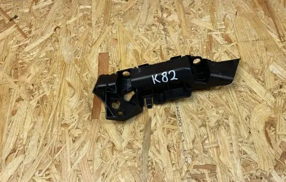 Opel Crossland X Front bumper mounting bracket 13477180