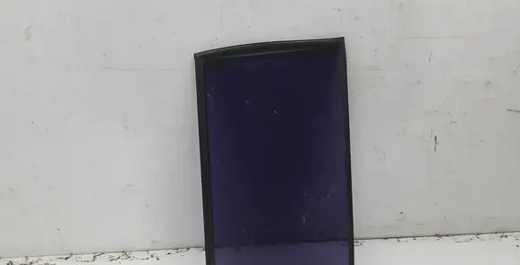 Mitsubishi Pajero Rear vent window glass 43R00033