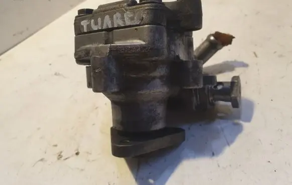 Volkswagen Touareg I Power steering pump 7L6422154