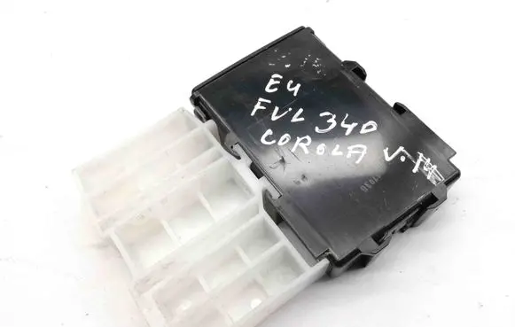 Toyota Verso-S Other devices 896810F060
