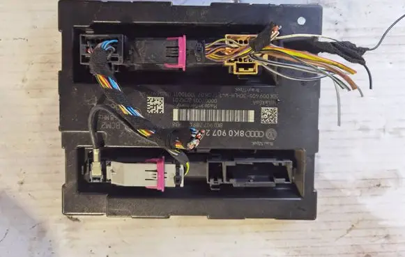 Audi A4 S4 B8 8K Comfort/convenience module 8K0907289C 00002001