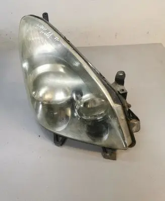 Toyota Corolla Verso AR10 Headlight/headlamp