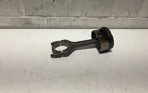 BMW 3 E92 E93 Piston with connecting rod 7589201