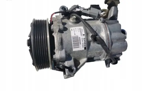 Renault Clio I Air conditioning (A/C) compressor (pump) 926005450R- 926005450R
