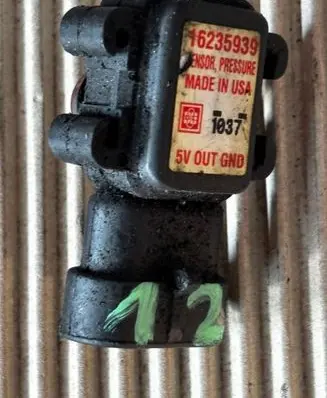 Opel Astra H Air pressure sensor 16235939