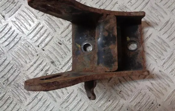 KIA Ceed Gearbox mounting bracket
