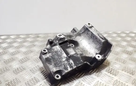 Volkswagen PASSAT B5.5 A/C compressor mount bracket 038260885C