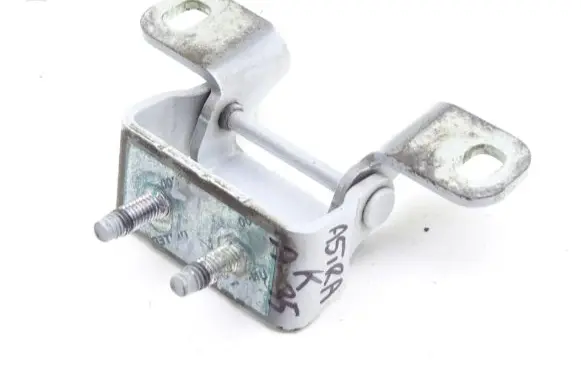Opel Astra K Tailgate hinge 39039655