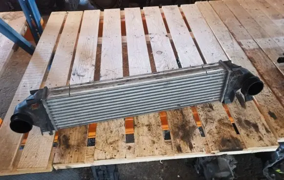 Volvo XC60 Intercooler radiator 8G919L440AC