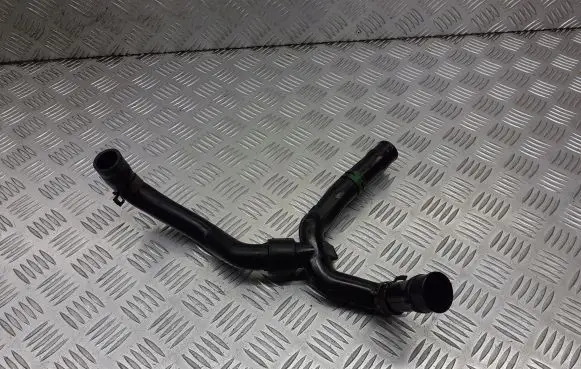 Ford Focus Engine coolant pipe/hose