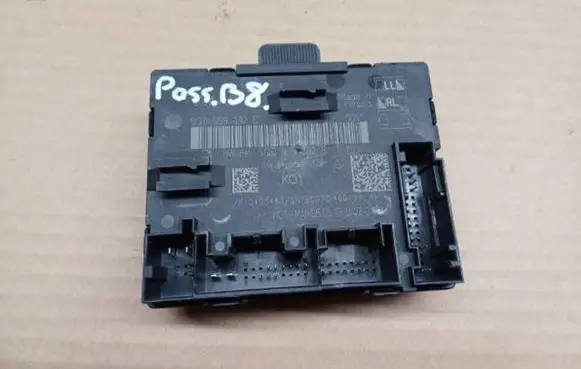 Volkswagen PASSAT B8 Door control unit/module 5Q0959392B 5Q0959392E