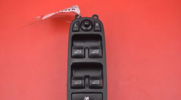 Volvo V50 Electric window control switch 30710787