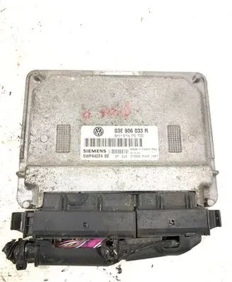 Volkswagen Polo Engine control unit/module 03E906033R 5WP4422402