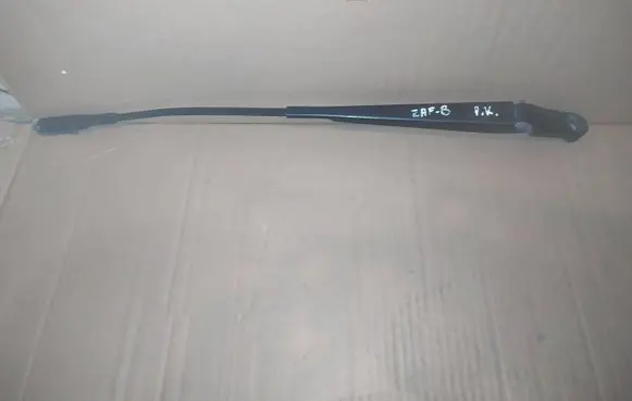 Opel Zafira B Front wiper blade arm 13145563