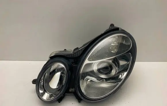 Mercedes-Benz E W211 Headlight/headlamp A2118200161 1EL00836901 00336901009701
