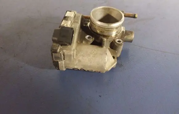 Opel Astra G Throttle body valve 750133
