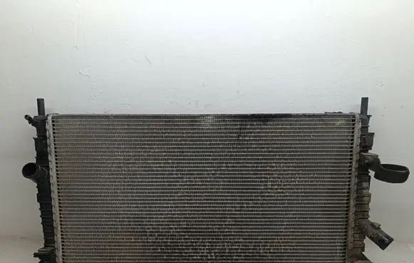 Ford C-MAX I Coolant radiator 3M5H8005TL 13JUW2008