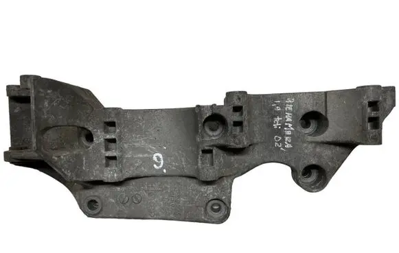 Skoda Octavia Mk2 (1Z) Generator/alternator bracket 045903143C