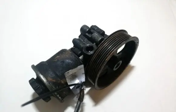 Toyota Corolla Verso AR10 Power steering pump