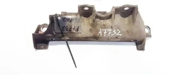 Chrysler 300M Engine mounting bracket 4663952 48370