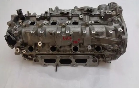 Renault Captur Engine head 132653854R