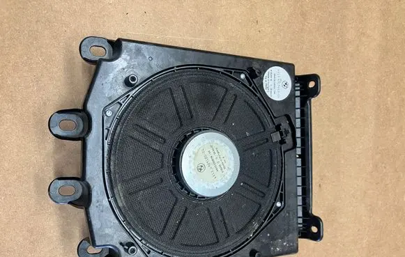 BMW 5 E60 E61 Subwoofer speaker 6919353