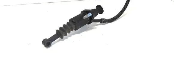Clutch slave cylinder