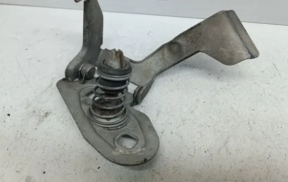 BMW Z3 E36 Engine bonnet/hood lock/latch loop/hook 8397693 51238397693
