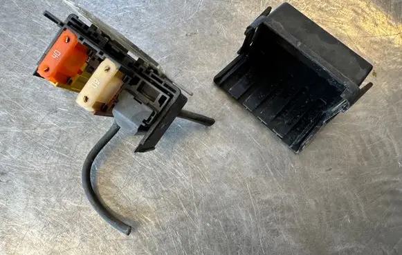 Peugeot 207 Fuse box set 9656984480