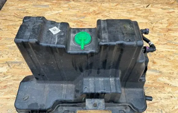 Opel Movano B AdBlue liquid reservoir 4113201AA 172A24289R
