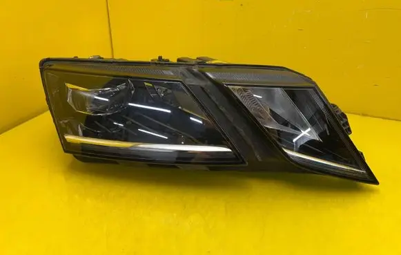 Skoda Octavia Mk3 (5E) Headlight/headlamp 5E1941016D
