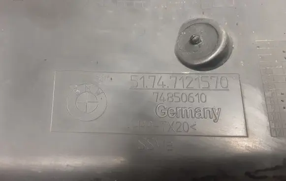 Intercooler air guide/duct channel