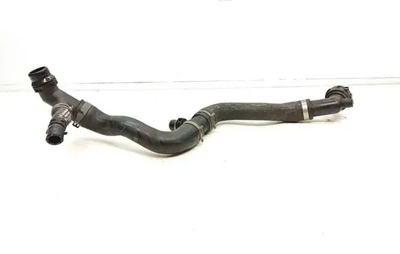 Audi A4 S4 B9 8W Engine coolant pipe/hose 8W0121140 3232VDA16