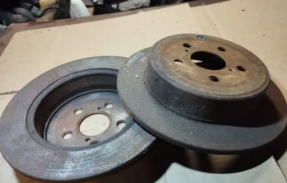 Toyota Avensis T250 Rear brake disc