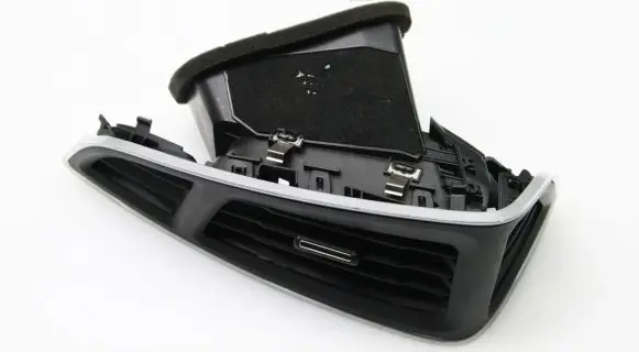 Ford Focus Dashboard side air vent grill/cover trim BM51018B09