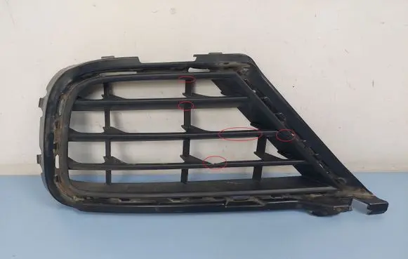 Volkswagen Touareg II Front bumper corner part panel trim 7P6853666B