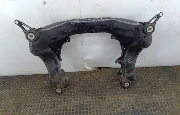 Volkswagen PASSAT B5.5 Front subframe