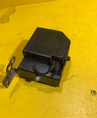 Opel Zafira B Alarm system siren 