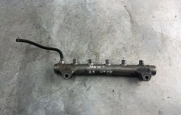 Hyundai Santa Fe Fuel main line pipe 0445214085 3140027400